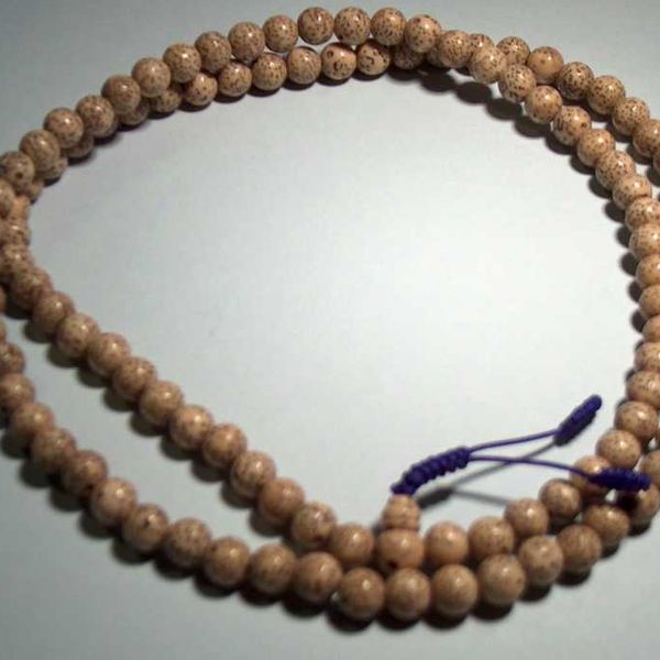 Lotossamenmala 8mm Perlen Länge 73cm